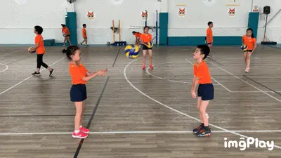 曼联气炸？被英超盲哨坑惨！对手禁区内4次疑似手球未判，锁喉仅黄牌