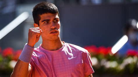 持一个不错 持一个不错